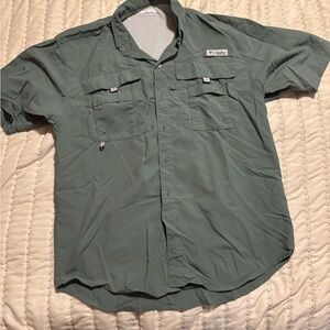 Columbia Men's Olive Button Down Shirt